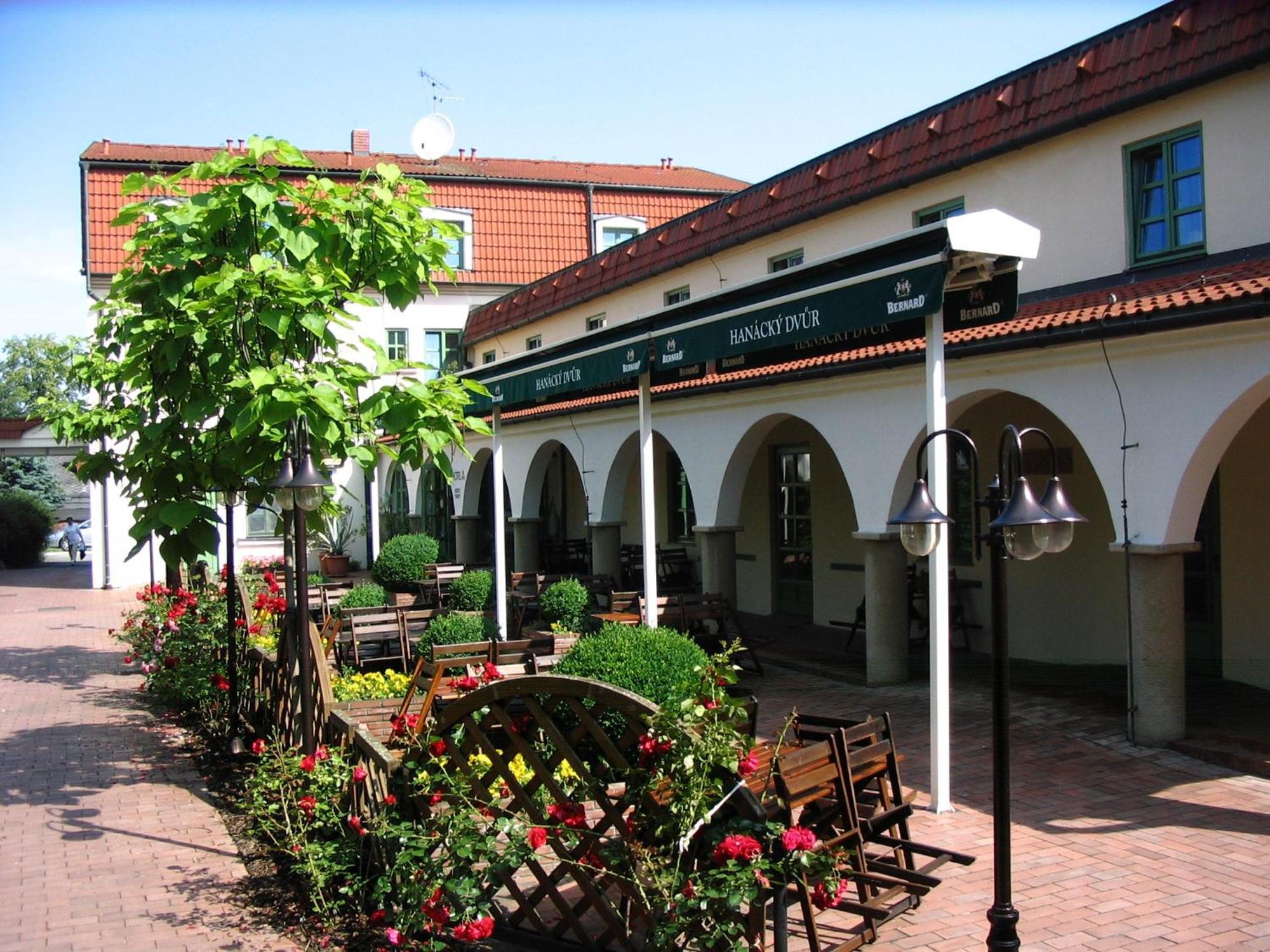 Hanacky Dvur Olomouc Exterior foto